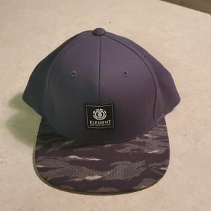 Element hat